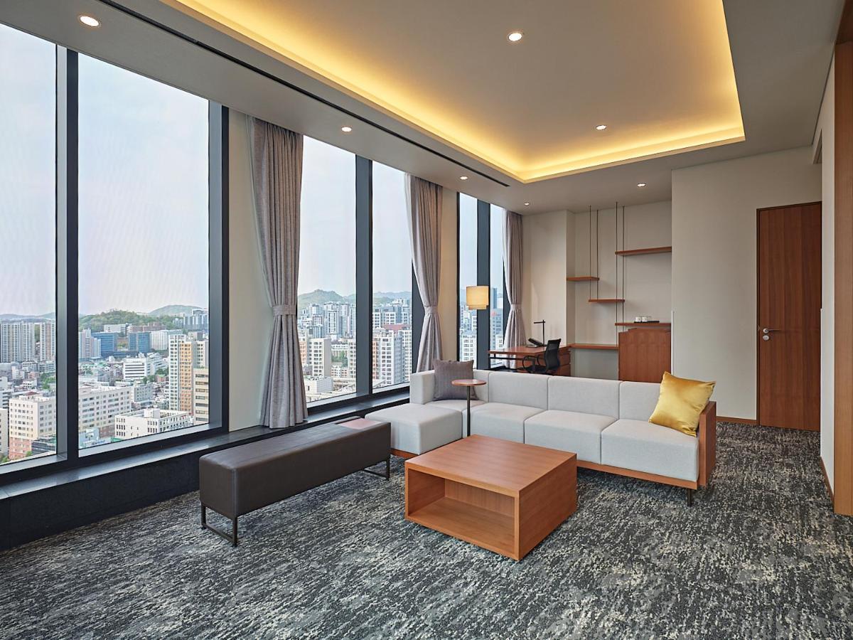 Roynet Hotel Seoul Mapo Exterior foto